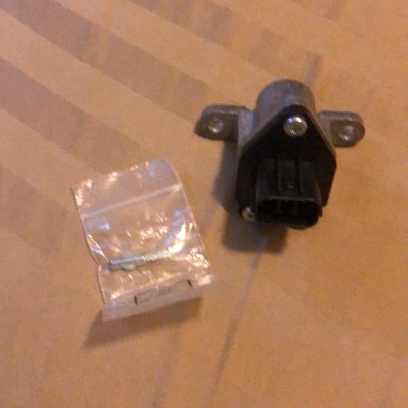 Sensor for 1992-95 Honda Civic - Picture 3 of 3
